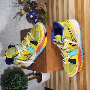 Nike Kyrie, World 1 People, Yellow Black, Basketball Shoes